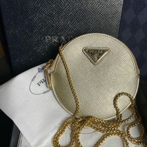 Prada coin purse w/chain Authenticity guaranteed!